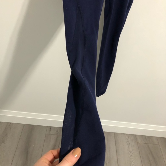 Blue elevate go dry high rise old navy leggings - Picture 11 of 15